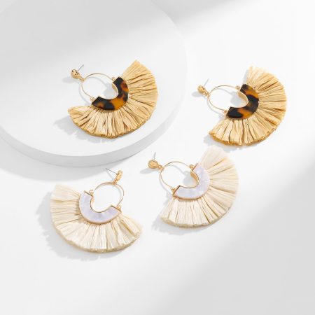 Beach Resort Scalloped Tortoiseshell Acetate and Raffia Earrings
